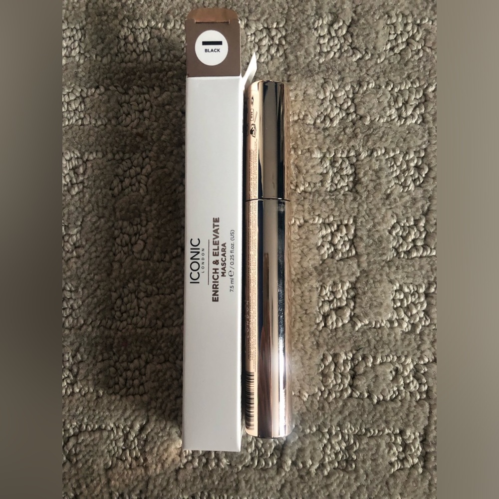 Iconic London Enrich and Elevate Mascara 7.5ml in black